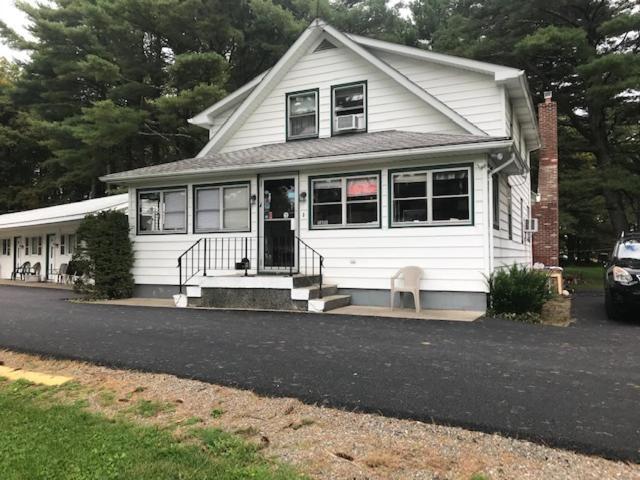 Catskill Motor Court Motel Exterior photo