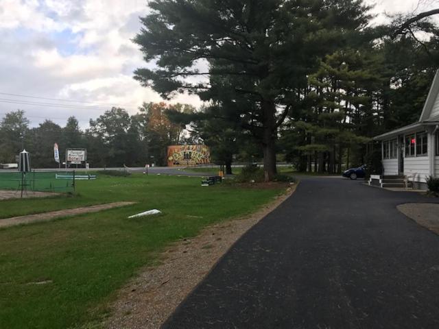 Catskill Motor Court Motel Exterior photo